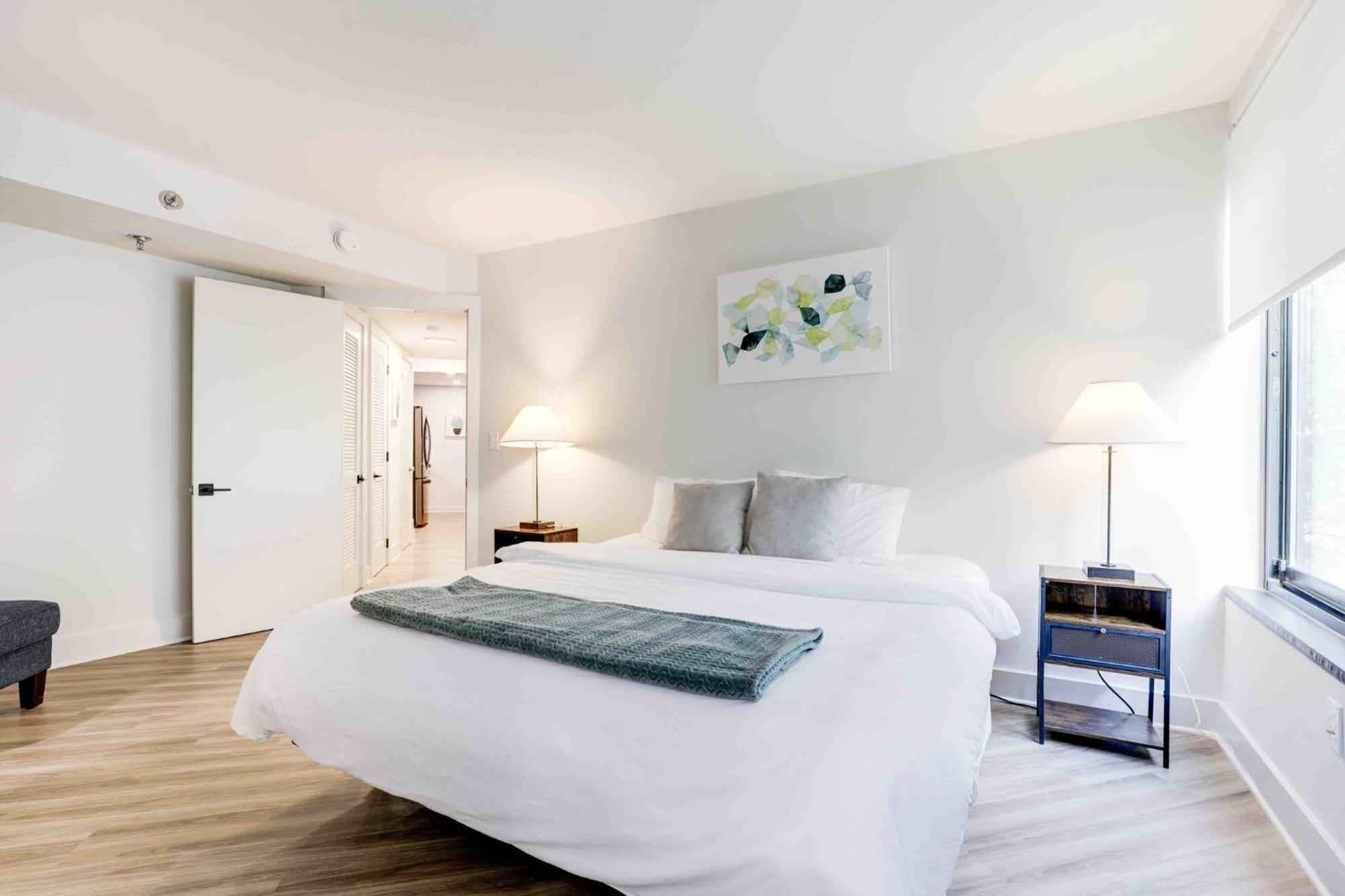 2Br Executive Apartment With Spacious Layout Arlington Extérieur photo