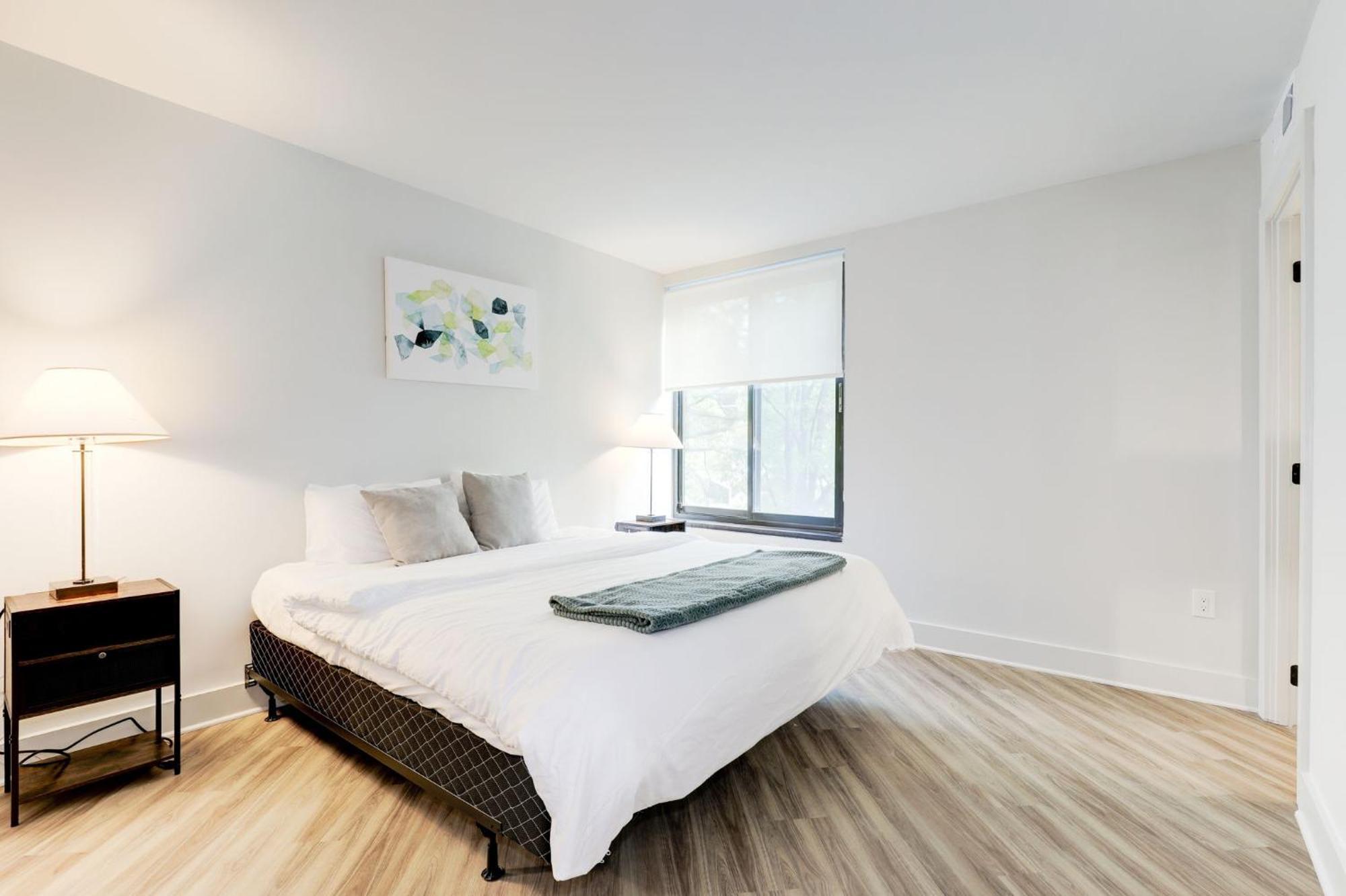 2Br Executive Apartment With Spacious Layout Arlington Extérieur photo