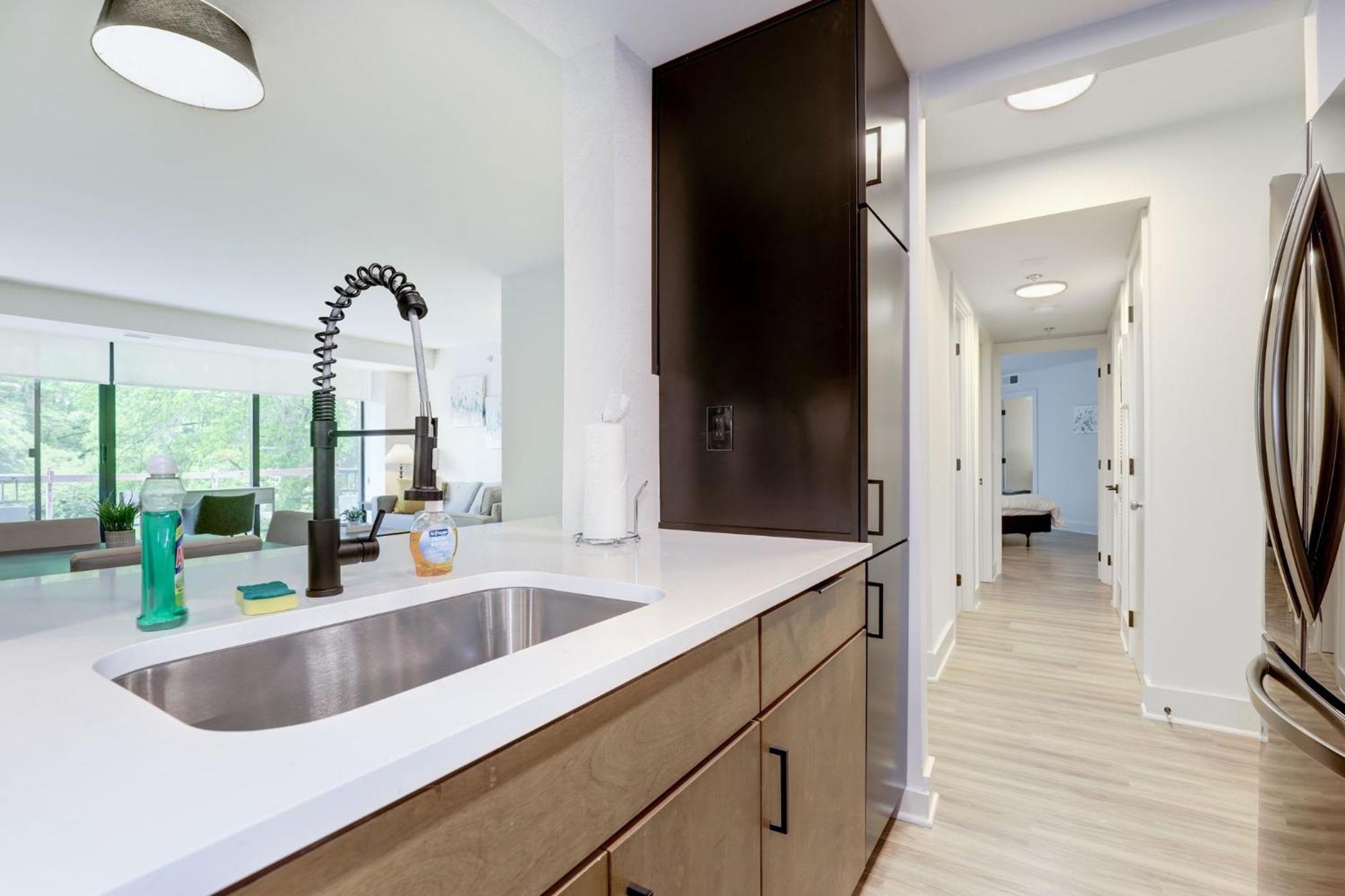 2Br Executive Apartment With Spacious Layout Arlington Extérieur photo