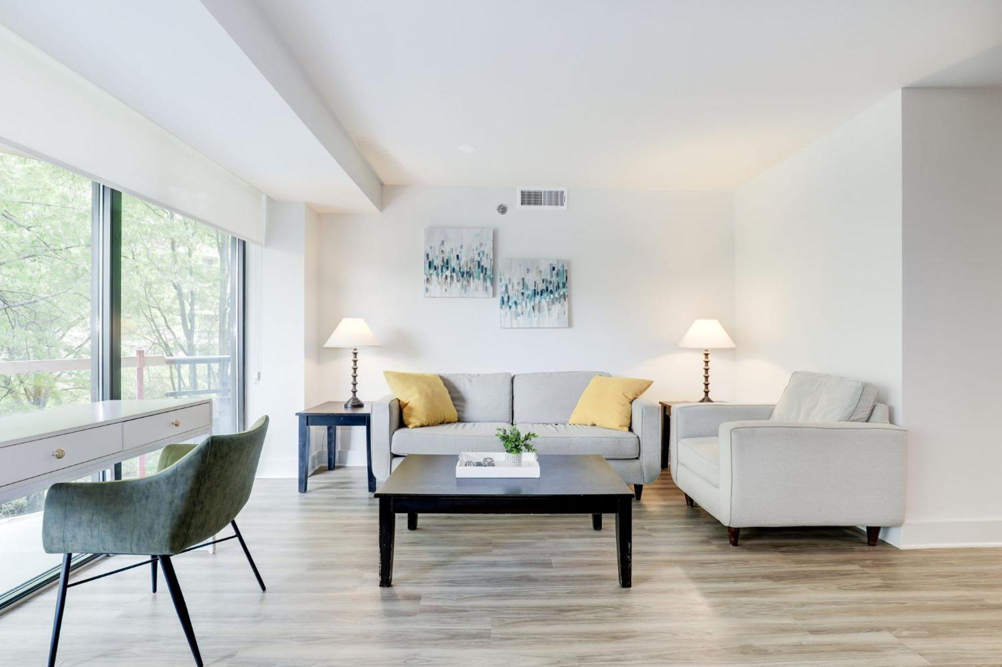2Br Executive Apartment With Spacious Layout Arlington Extérieur photo