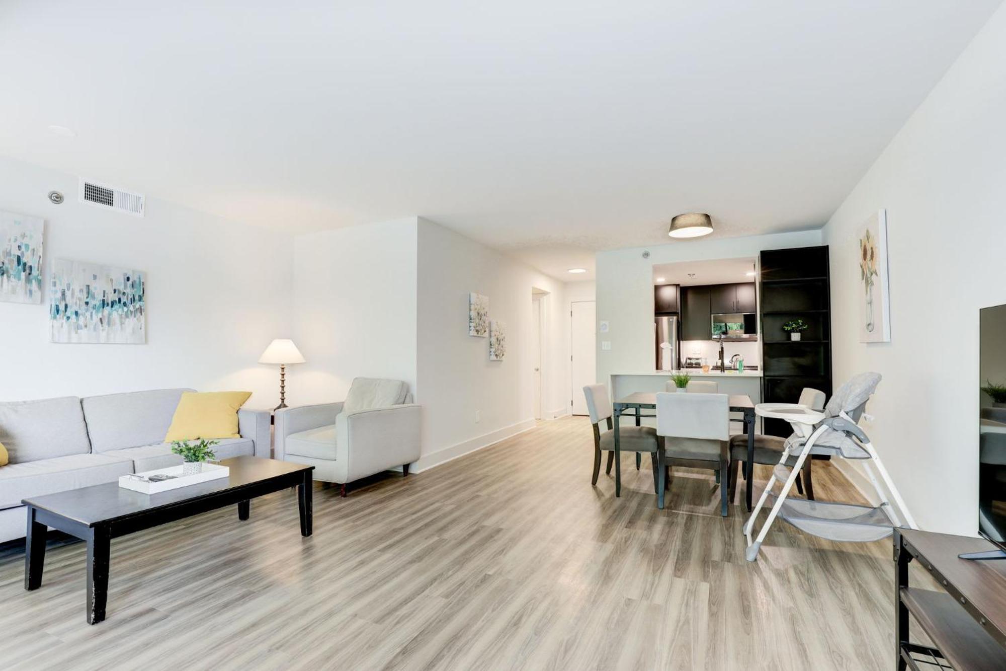 2Br Executive Apartment With Spacious Layout Arlington Extérieur photo