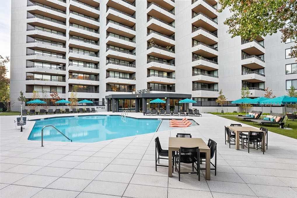 2Br Executive Apartment With Spacious Layout Arlington Extérieur photo