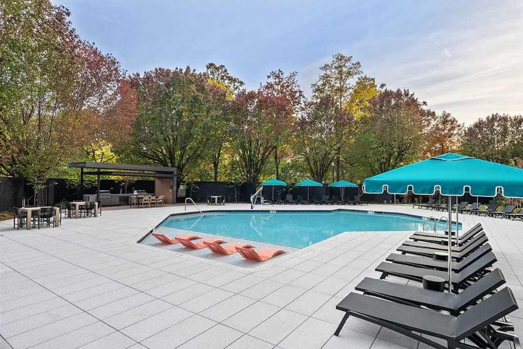 2Br Executive Apartment With Spacious Layout Arlington Extérieur photo